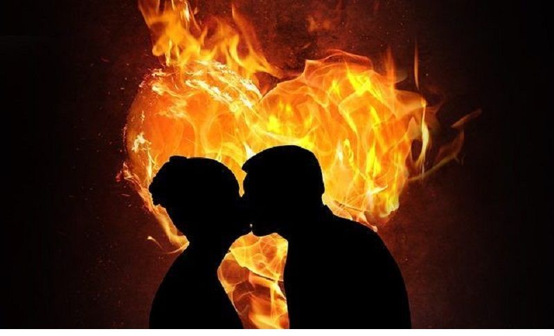 ¿Sabes que ocurre cuando te sientes atraido/a sexualmente por alguien? Descubre el secreto de la química sexual